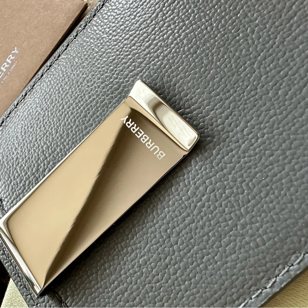 Burberry mens Leather Ms chase cardcase gray